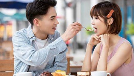 名称：22节 恋爱脱单课程 脱单急救术 “走出恋爱困境”  描述：1.为什么当前喜欢的女生没有和你在一起,mp42.吸引力刨析,mp43.18内部群解惑,mp43.恋爱中的天时、地利、人和.mp4,互联网下脱单中的大数据思维,mp45.朋友园打造思路,mp46.拍照修图技巧.mp48.社交软件玩法及收号思路,mp49.开场白思路.mp4  链接：