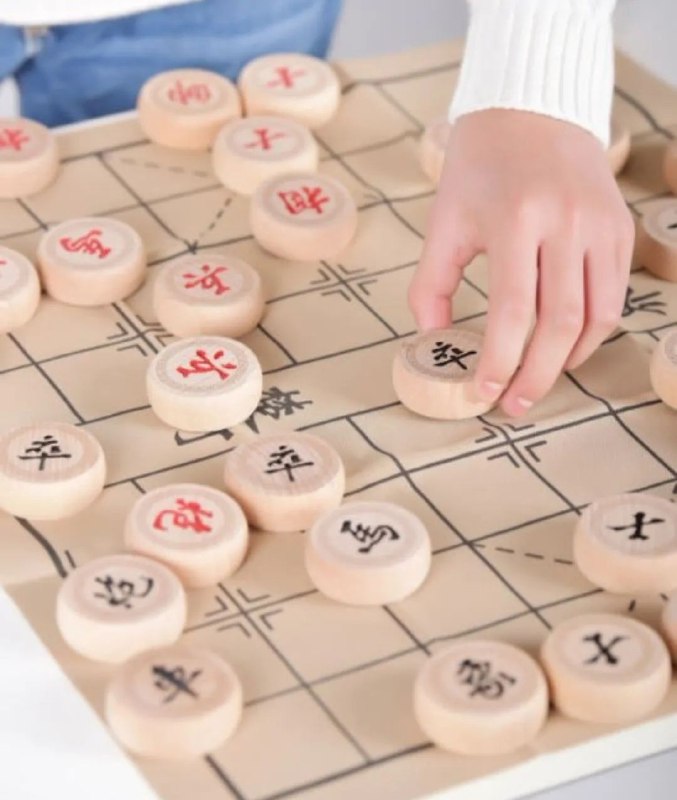 名称：传奇象棋教学视频描述：教学视频对提高象棋棋力有极大的作用，是学习象棋的一种快捷方式
