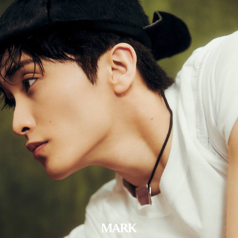 名称：MARK - The Firstfruit - The 1st Album 2025 - ALAC描述：《The Firstfruit》是NCT成员Mark于2025年4月7日发行的首张个人正规专辑，包含13首歌曲，展现了他多元的音乐才华和个人经历