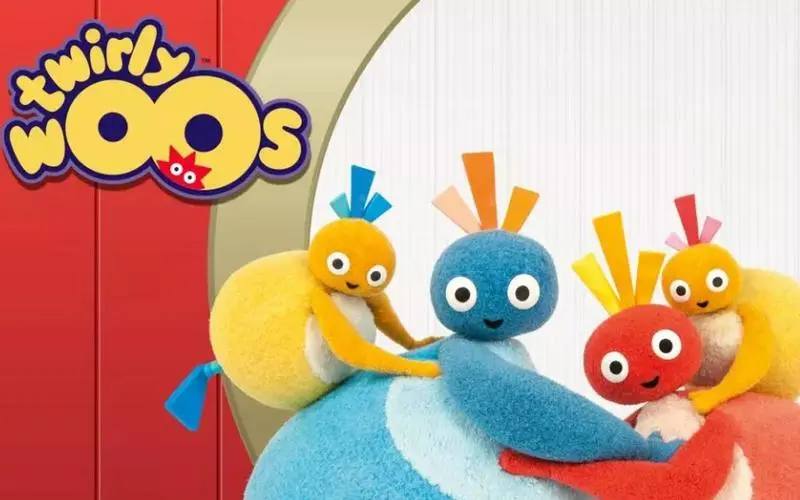 名称：《趣趣知知鸟 Twirlywoos》描述：《趣趣知知鸟 Twirlywoos》1-4季全套资源！教科书级别的零基础英语启蒙动画片，0-6岁英语启蒙必备！Twirlywoos是BBC儿童频道在2015年推出的一档面向低龄宝宝的动画片，通过片中4个可爱的小知知鸟的探险，帮助孩子了解一些简单的日常生活概念