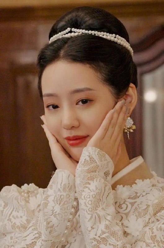 名称：『孙樾 徐艺真』 短剧20部合集描述：1:天王神殿(长篇合集版)2:闪婚后，傅先生马甲藏不住了(长篇合集版)3:恰似寒冰遇骄阳(长篇合集版)4:女总裁的神豪女婿(长篇合集版)5:豪门娇宠小甜妻(长篇合集版)6:九爷，少奶奶又发飙了(长篇合集版)7:季总别虐了，舒小姐已嫁人(长篇合集版)8: 哎呀 皇后娘娘来打工(长篇合集版)9:重生后成为亿万千金(长篇合集版)10:重生后被渣男死对头宠上天(长篇合集版)11:南总夫人何罪之有(长篇合集版)12:契约成婚，总裁的豪门新娘(长篇合集版)13:你是天堂也是地狱(长篇合集版)14:穆总的天价小新娘(长篇合集版)15:夫人在上少帅知错了(长篇合集版)16:乱世婚宠夫人要逃婚【恋恋浮城](长篇合集版)17:分手八年后，我和前男友闪婚了(长篇合集版)18:季总您的马甲叒掉了(长篇小合集版)19:霍少闪婚后竟成了娇娇公主(长篇版)20:我爸给我找了三个男朋友(80集)孙樾链接：